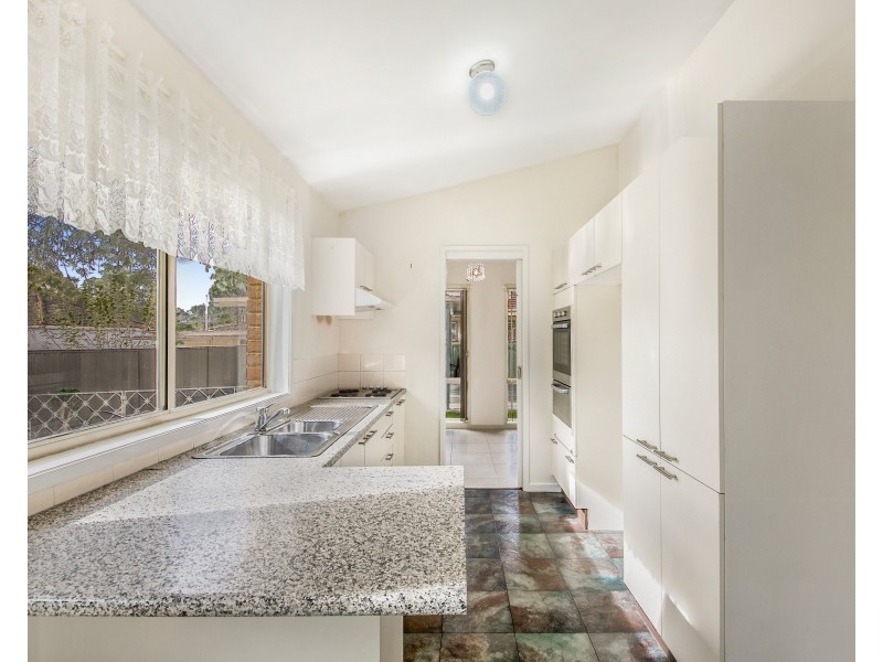 10b Bijiji St, Pendle Hill NSW 2145