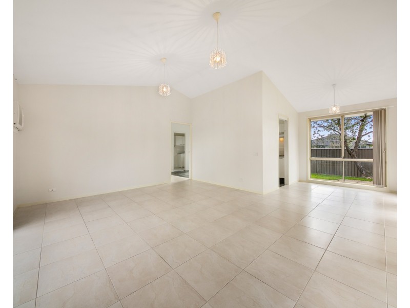 10b Bijiji St, Pendle Hill NSW 2145