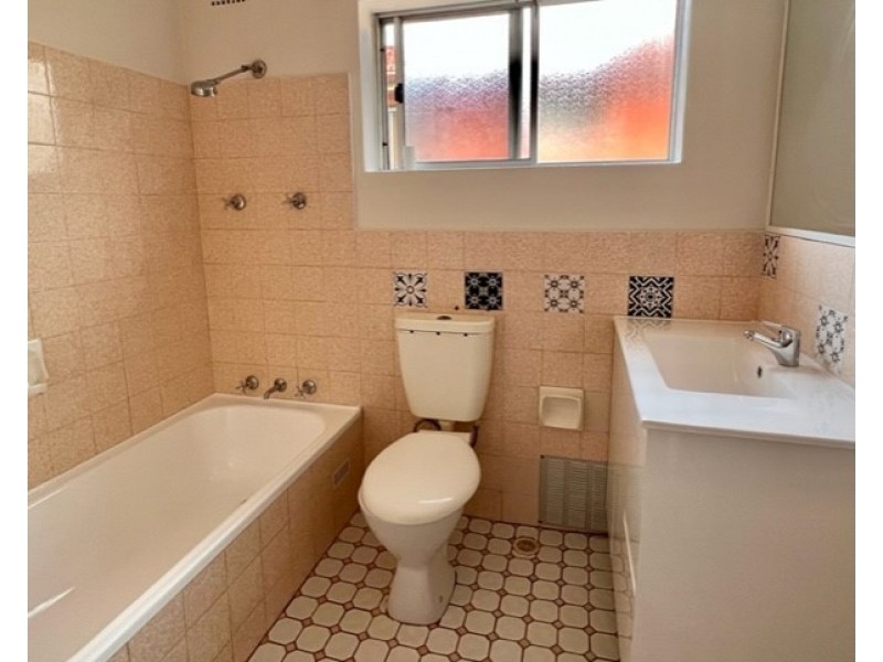 4/22 Walker St, Merrylands NSW 2160