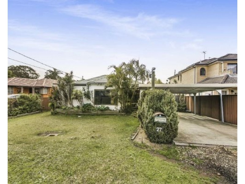 27 Wanda St, Merrylands West NSW 2160