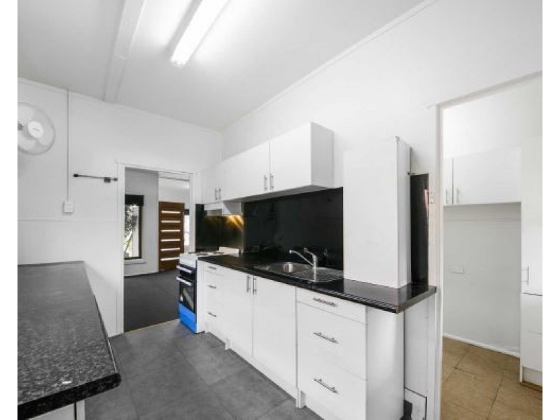 27 Wanda St, Merrylands West NSW 2160