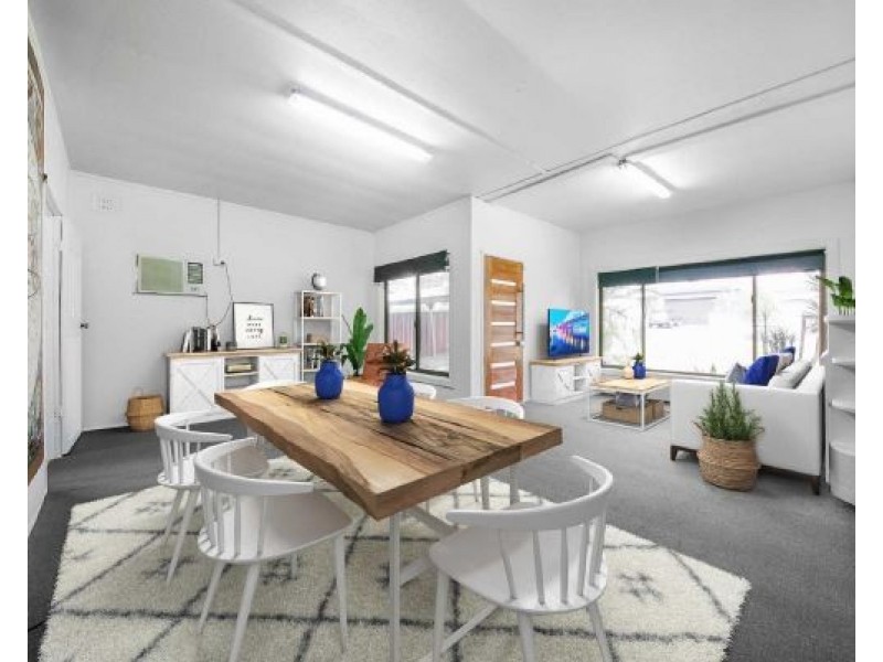 27 Wanda St, Merrylands West NSW 2160