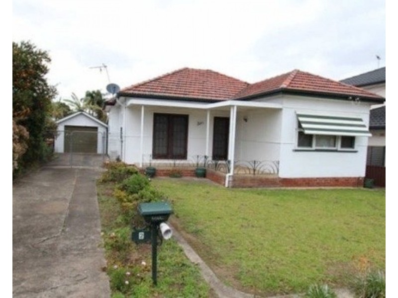 2 Bertha St, Merrylands NSW 2160
