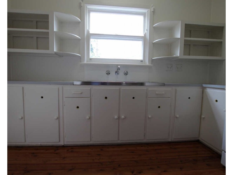 2 Bertha St, Merrylands NSW 2160