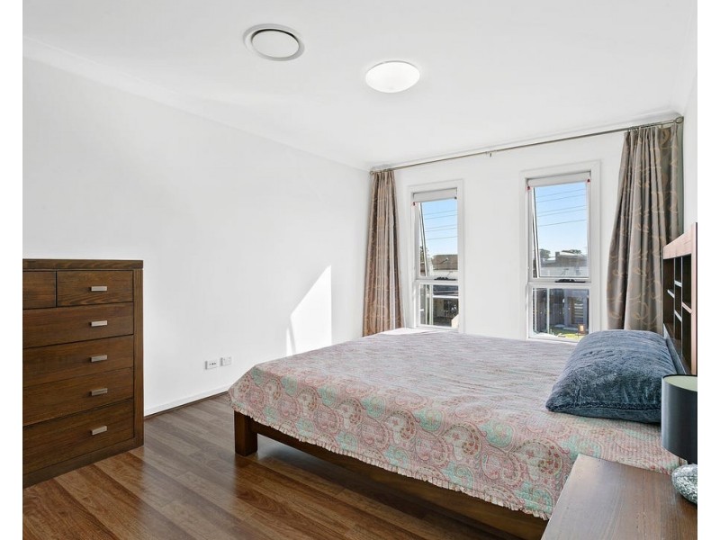 8A Albert St, Guildford NSW 2161