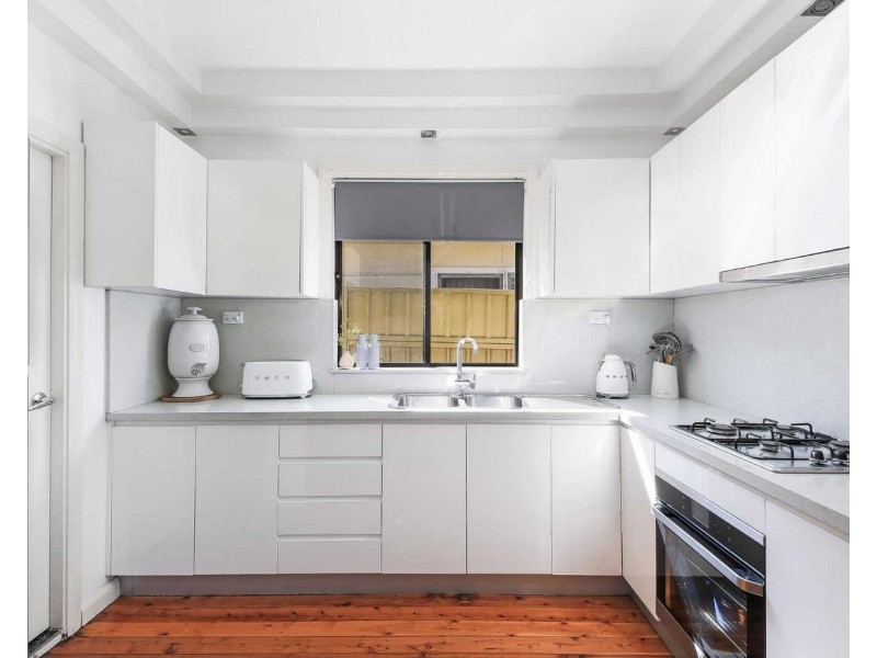 110 Mandarin St, Villawood NSW 2163