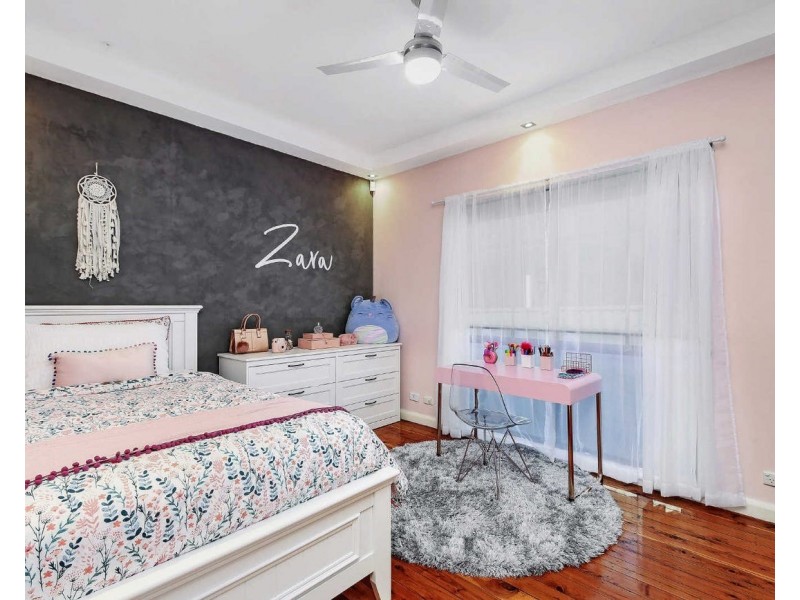 110 Mandarin St, Villawood NSW 2163