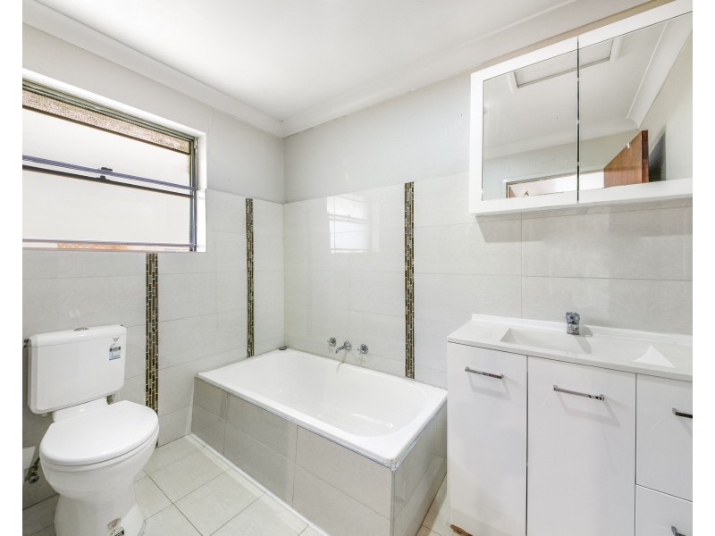 5/20 Todd St, Merrylands West NSW 2160