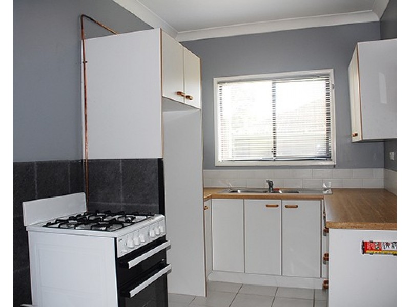 28b Willmot Av, Toongabbie NSW 2146