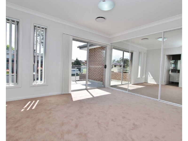 2A Rein Rd, Greystanes NSW 2145