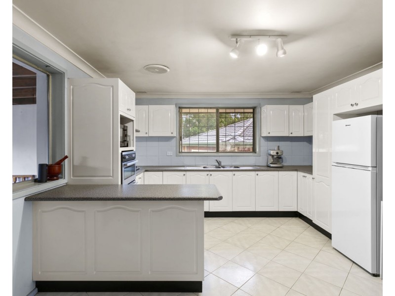 8 Coila Place, Merrylands NSW 2160