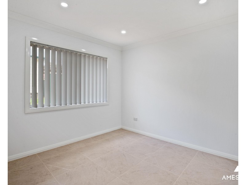 25a Daniel St, Granville NSW 2142