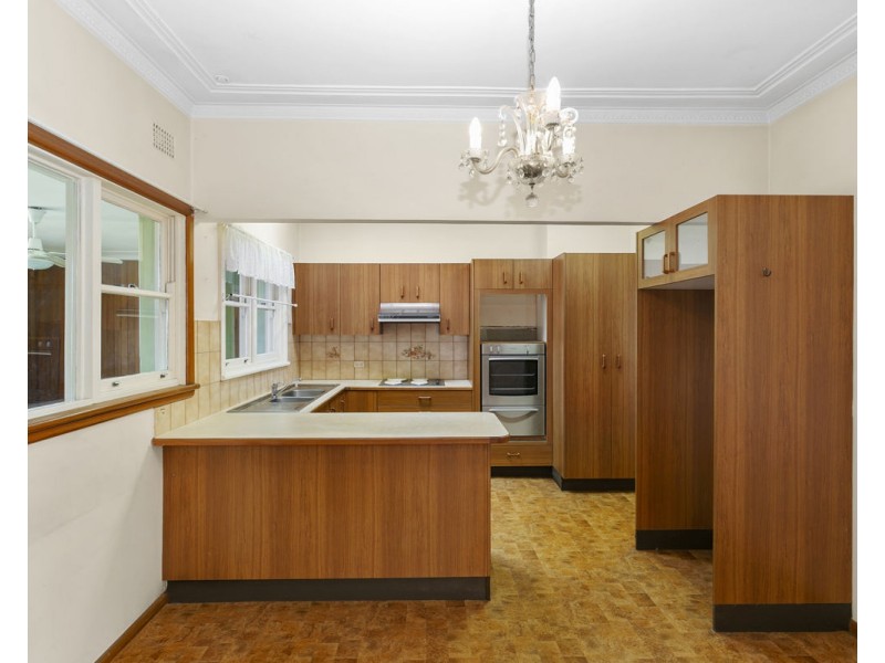 4 Wainwright Street, Guildford NSW 2161