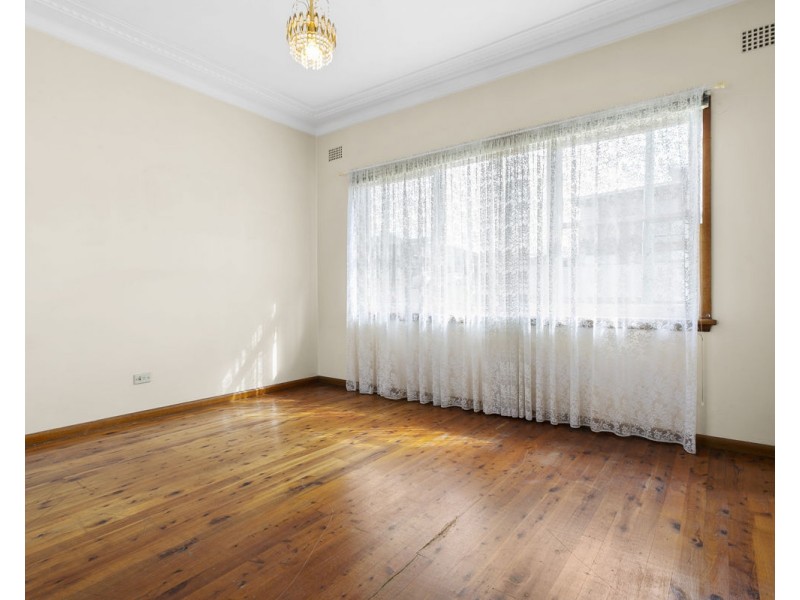 4 Wainwright Street, Guildford NSW 2161