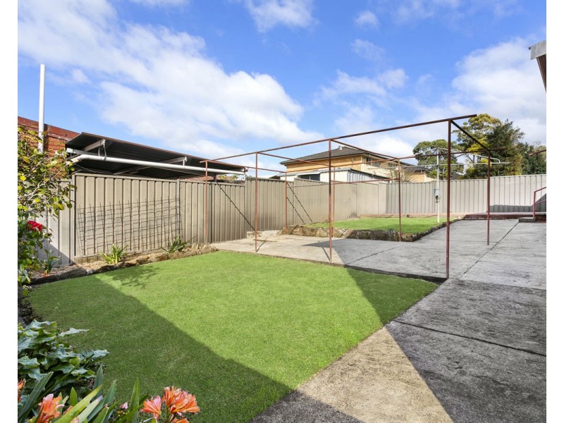 4 Wainwright Street, Guildford NSW 2161