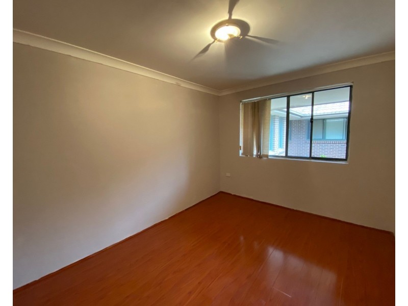 12/2-6 Goodall St, Pendle Hill NSW 2145