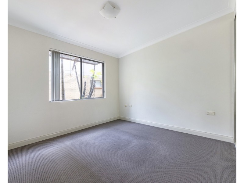 9/22-24A Parkside Lane, Westmead NSW 2145