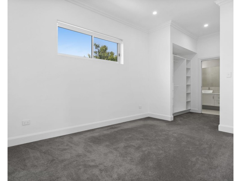 11 Barwon Street, Greystanes NSW 2145