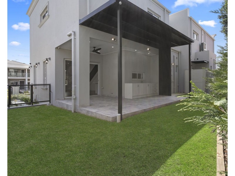 11 Barwon Street, Greystanes NSW 2145