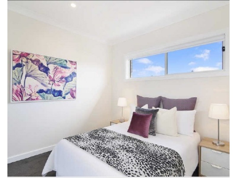 18A Sandra St, Woodpark NSW 2164