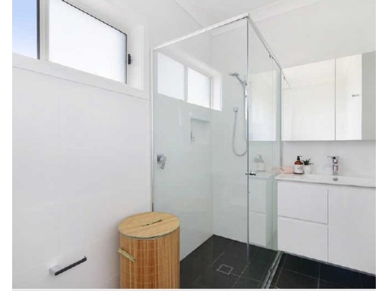 18A Sandra St, Woodpark NSW 2164