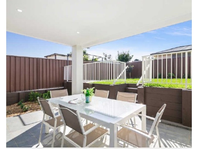 18A Sandra St, Woodpark NSW 2164
