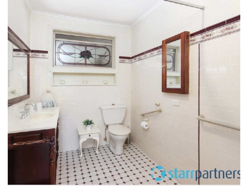 15 Croft Av, Merrylands NSW 2160