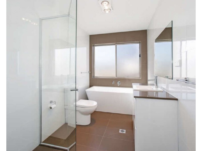 9A Albert St, Guildford NSW 2161