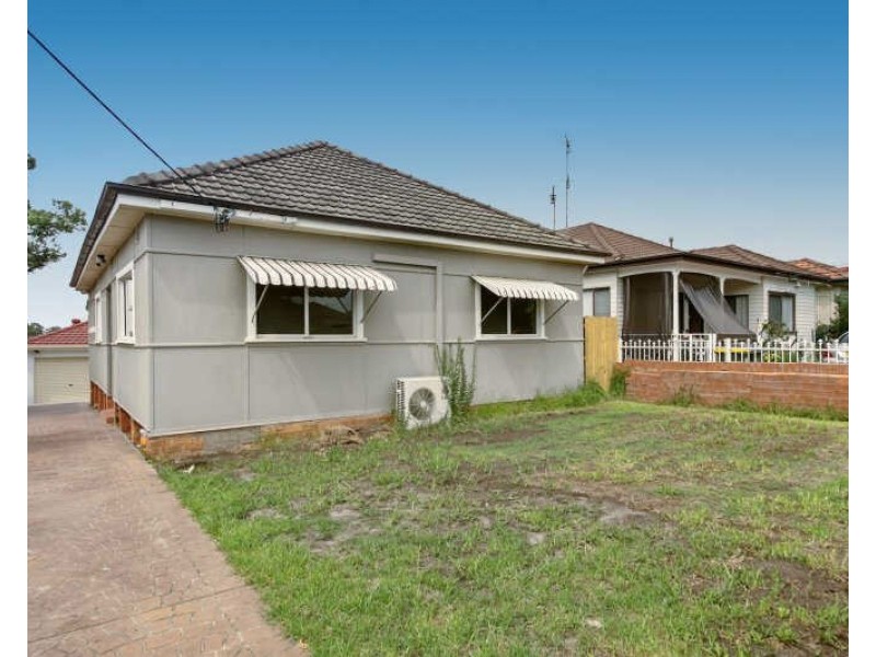 16 Donnelly St, Guildford NSW 2161