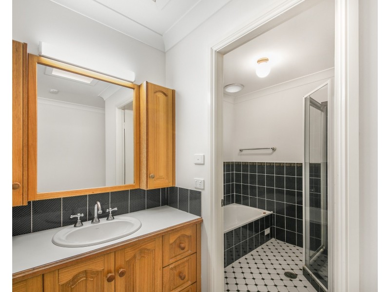 1/40 Girraween Rd, Girraween NSW 2145