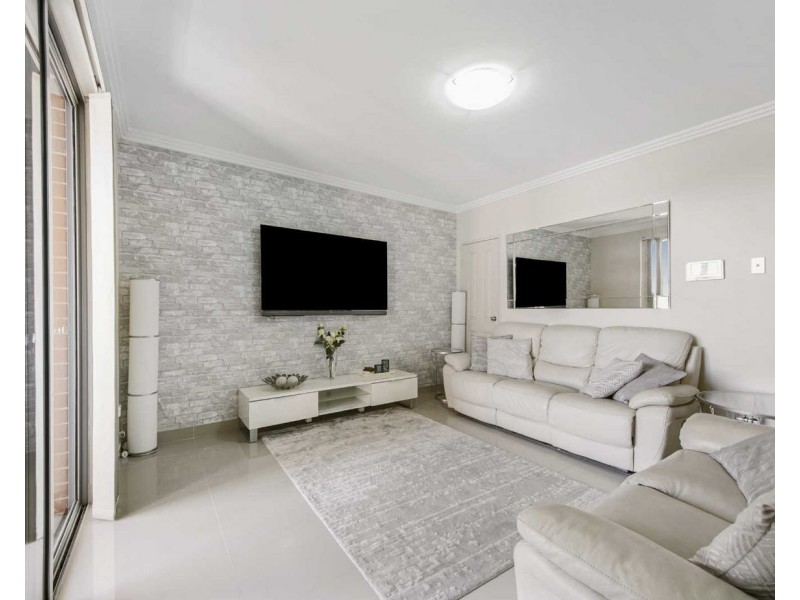 7/215-217 Woodville Rd, Merrylands NSW 2160