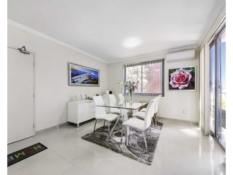 7/215-217 Woodville Rd, Merrylands NSW 2160