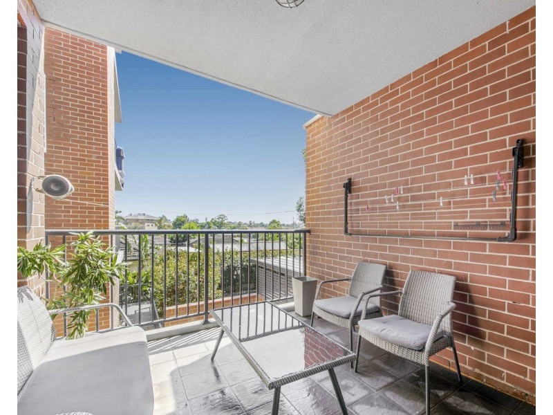 7/215-217 Woodville Rd, Merrylands NSW 2160