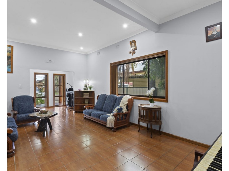 37 Woodstock Street, Guildford NSW 2161