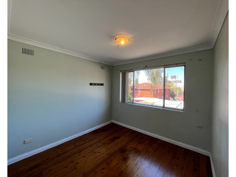 1/52 Sheffield St, Merrylands NSW 2160