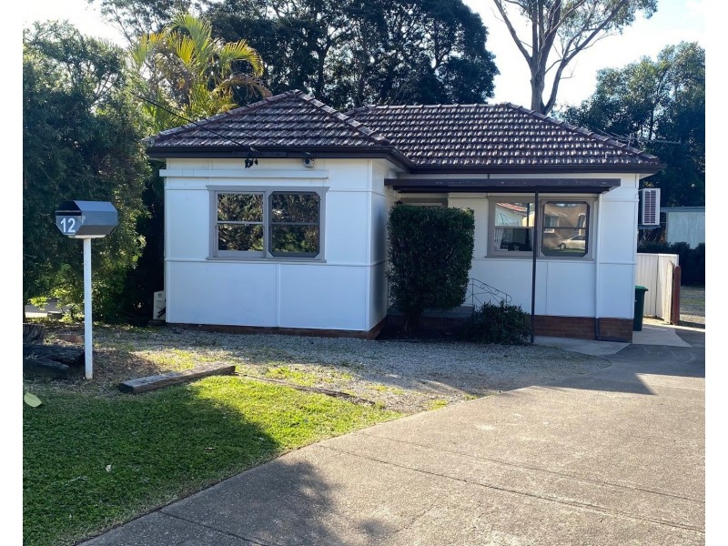 12 Graham Av, Wentworthville NSW 2145