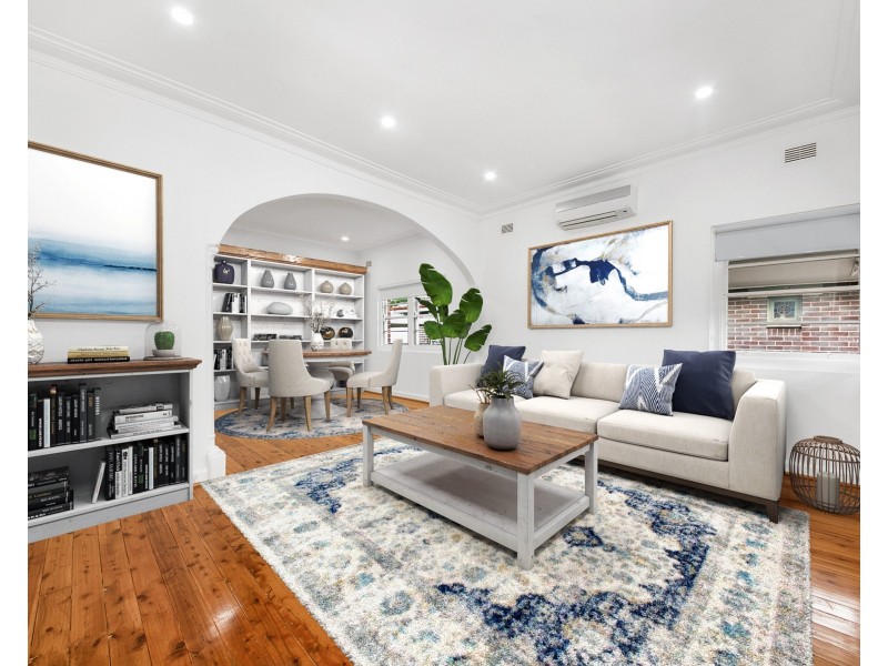 2 Cotswold St, Westmead NSW 2145