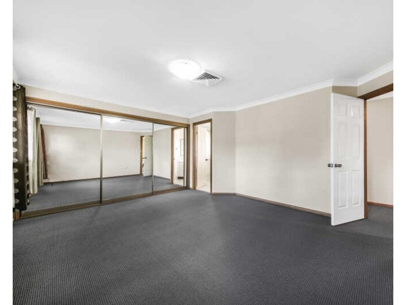 34 Windsor Rd, Merrylands NSW 2160