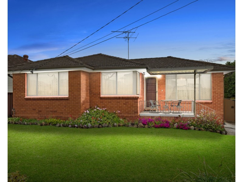 4 Gwydir Street, Greystanes NSW 2145