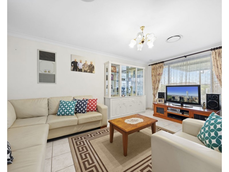4 Gwydir Street, Greystanes NSW 2145