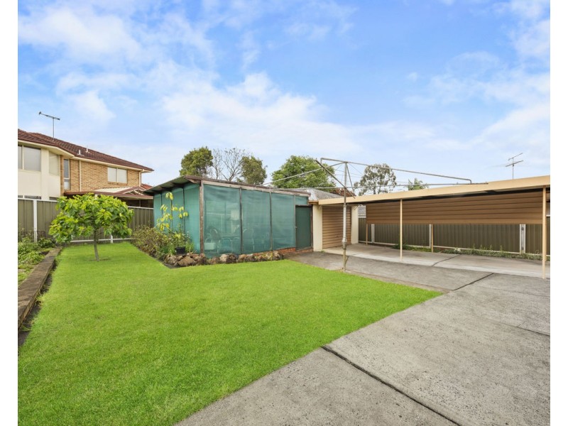 4 Gwydir Street, Greystanes NSW 2145
