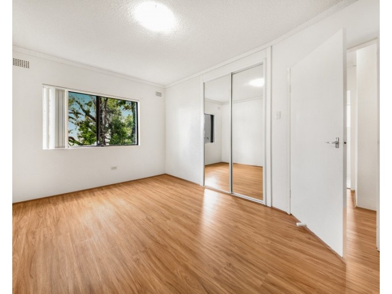 04/55 St Ann St, Merrylands NSW 2160