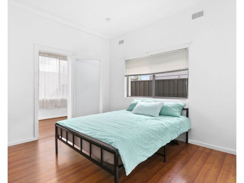 432 The Horsley Drive, Fairfield NSW 2165