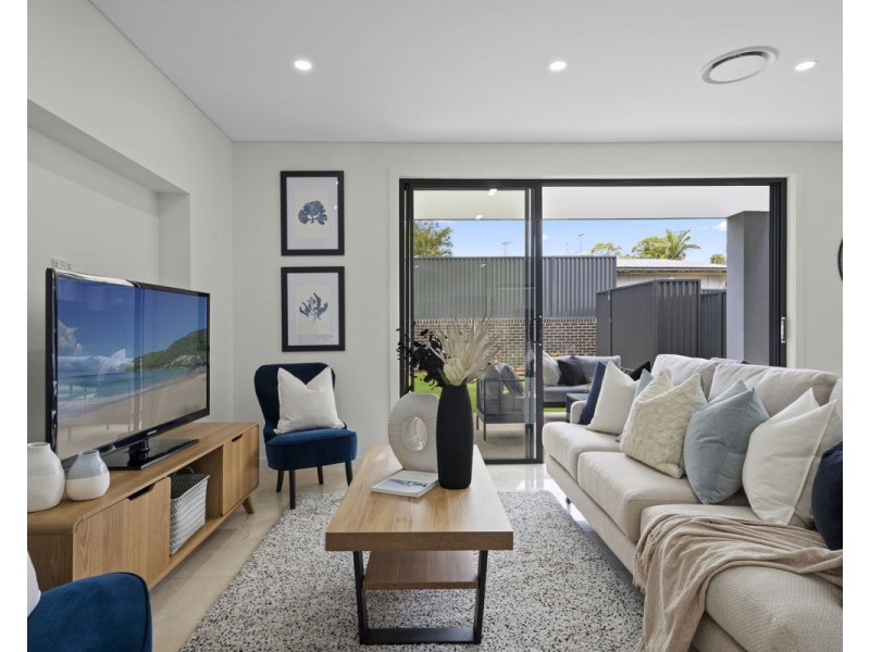 6a Taylor Street, Greystanes NSW 2145