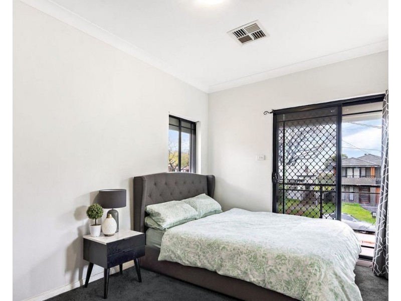 5 Henderson St, Merrylands NSW 2160