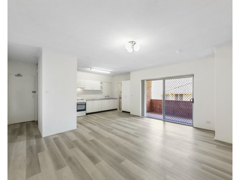 8/52 Lane St, Wentworthville NSW 2145