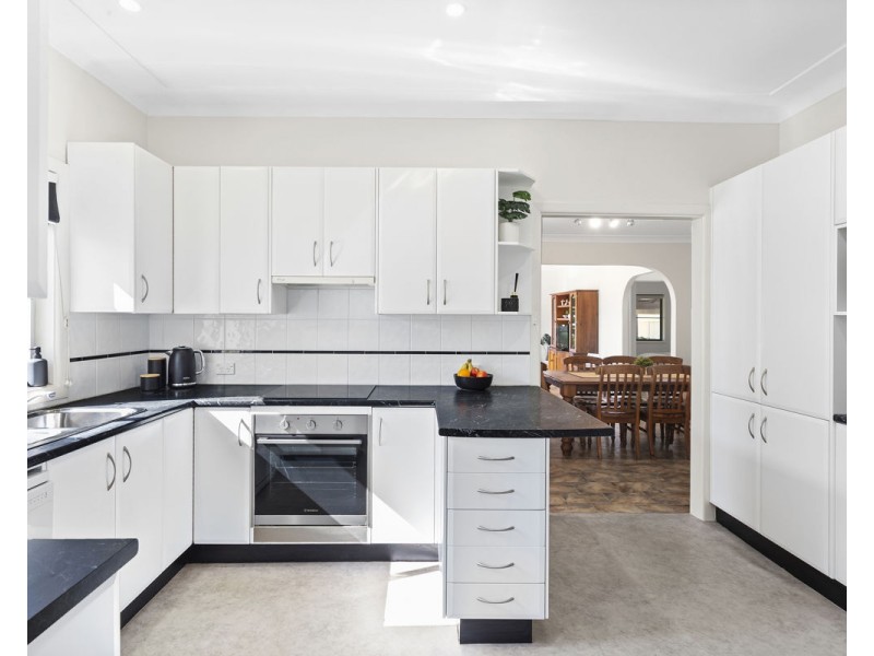 6 Dan Street, Merrylands NSW 2160