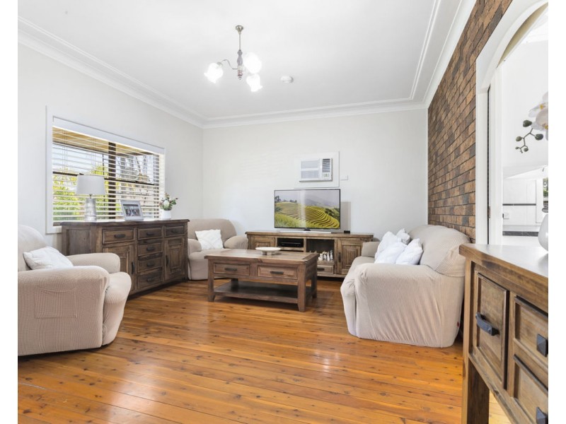 6 Dan Street, Merrylands NSW 2160