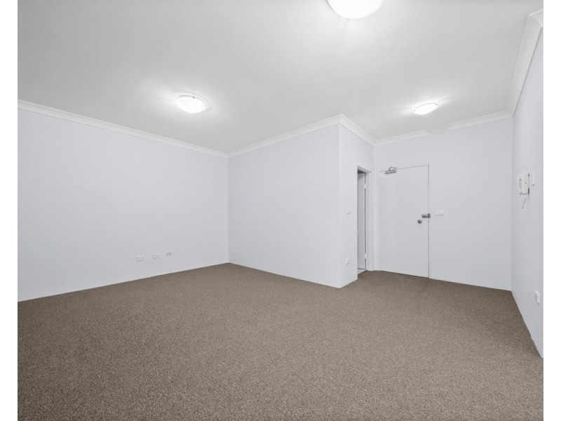 12/38-40 Memorial Avenue, Merrylands NSW 2160