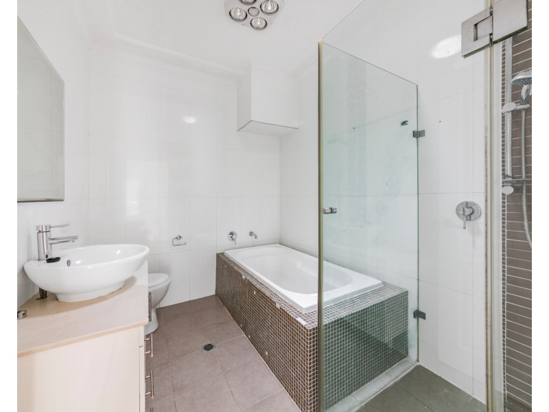 42 Cartwright Av, Merrylands NSW 2160